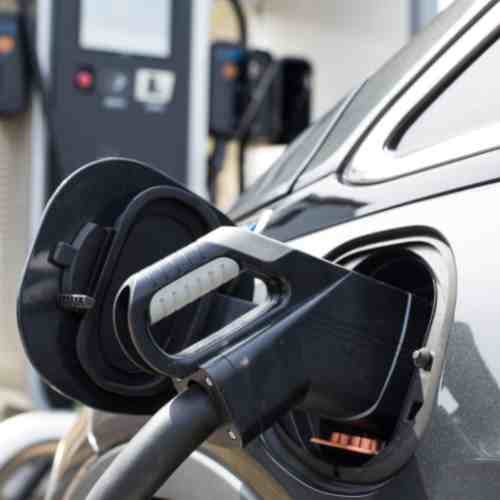What Are the Benefits of Hiring an Electrician for Your EV Charger Installation_ Premier electric