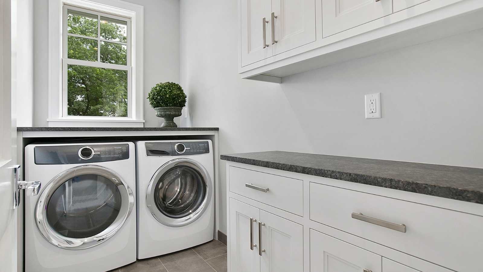 Why Do My Lights Flicker When the washing machine comes on | Cincinnati & Northern Kentucky Electricians_ Premiere Electric