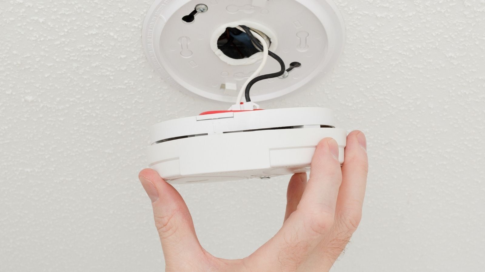 Why Hardwired Smoke Alarms Still Need Replacement- Premiere Electric